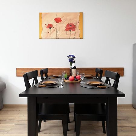 Apartamenty Wisniowy Sad By Noclegi Renters 코워브제크 외부 사진