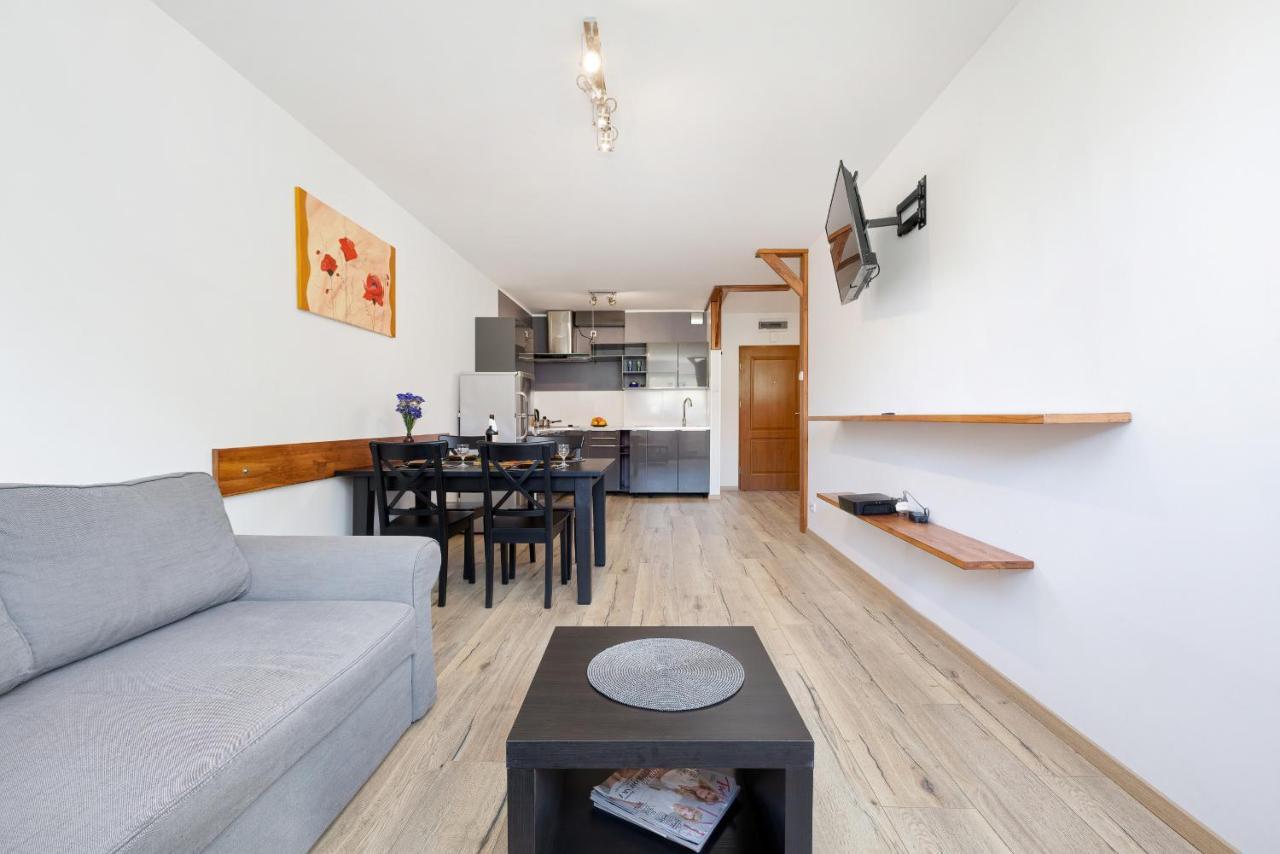 Apartamenty Wisniowy Sad By Noclegi Renters 코워브제크 외부 사진